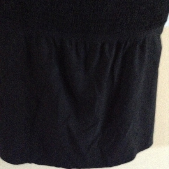 Plus sz Swimsuit for All black smocked bandeau top - Picture 6 of 12